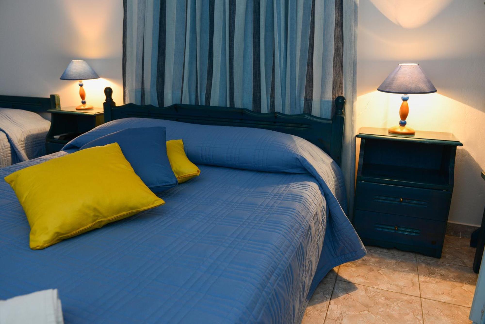 Hotel Dina - Ξενοδοχείο Ντινα Plati  Bilik gambar