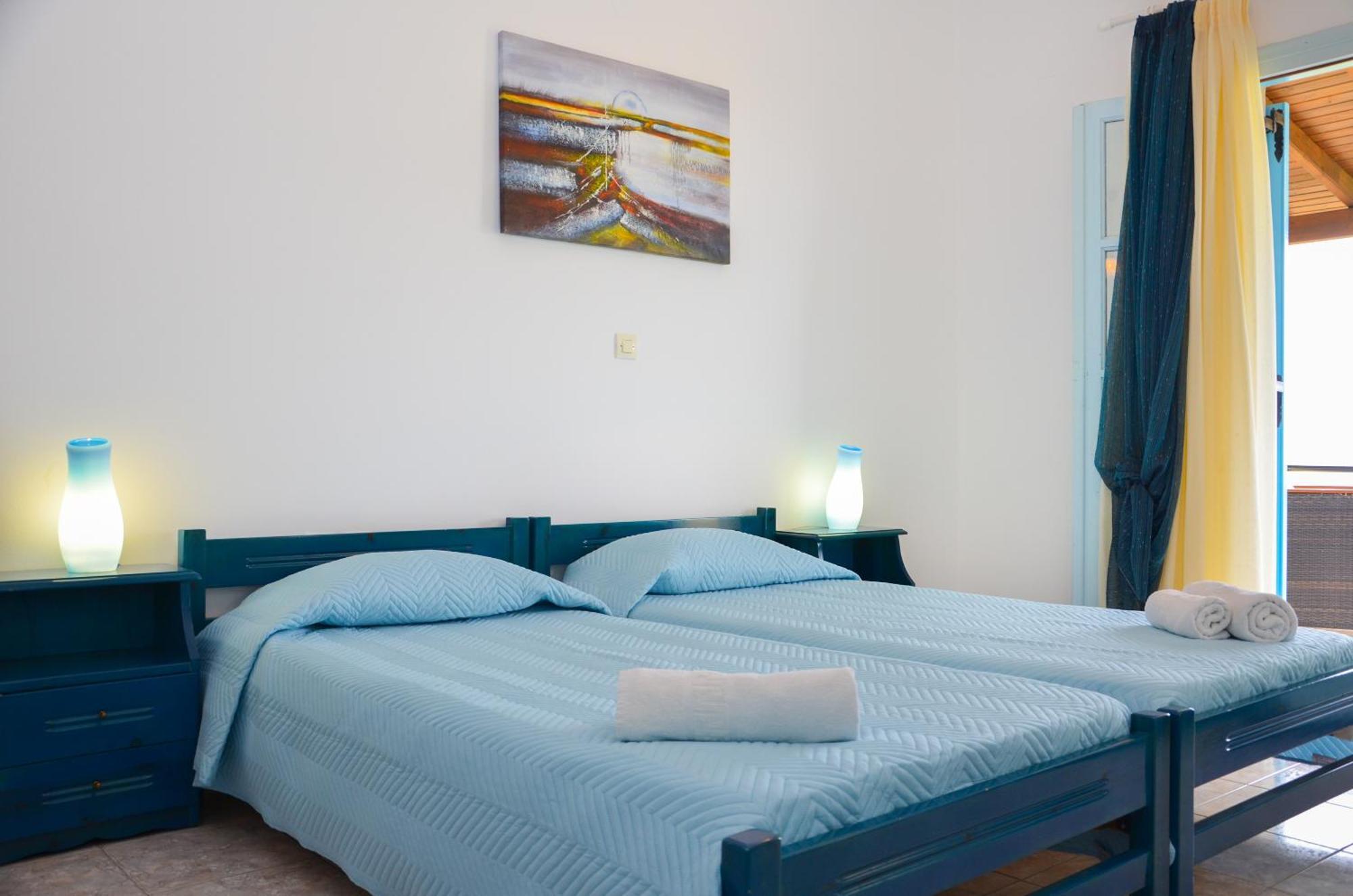 Hotel Dina - Ξενοδοχείο Ντινα Plati  Bilik gambar